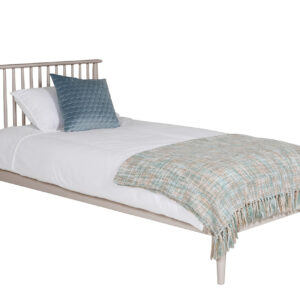 Esta Bed