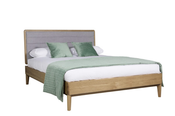 Leyla bed