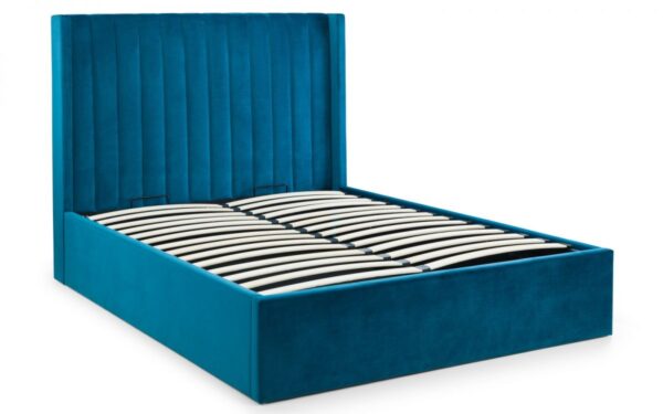 Hotel Bed