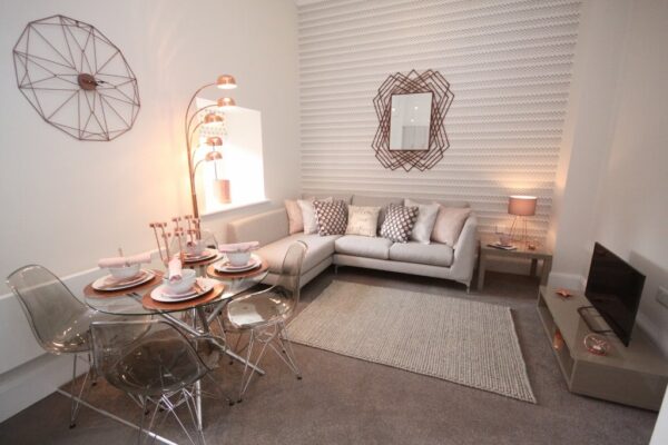Boston Sofa - Image 4
