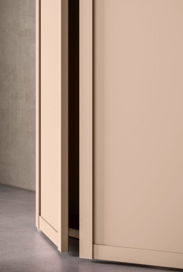 Cnip wardrobe - Image 8