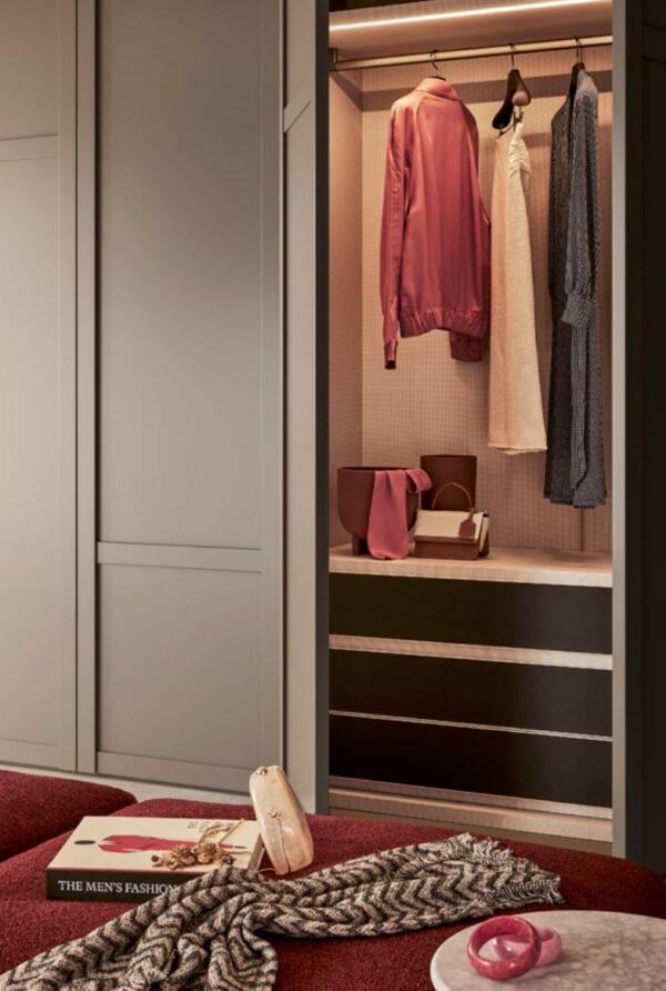 Cnip wardrobe - Image 2