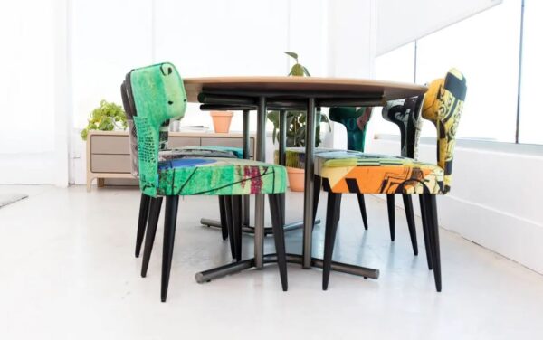 Quichale Dining table - Image 2