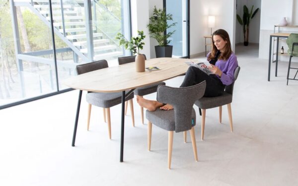 Milazy dining table  - Image 3