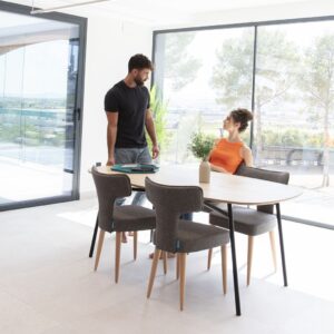 Milazy dining table 