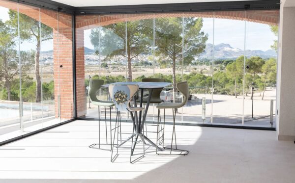 Yimkin dining table  - Image 3