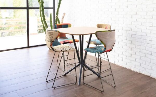 Yimkin dining table  - Image 2