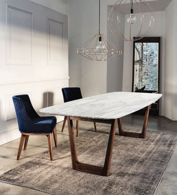Safia dining table